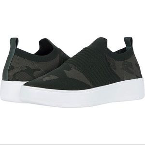 Steve Madden Beale Sneaker in Camo